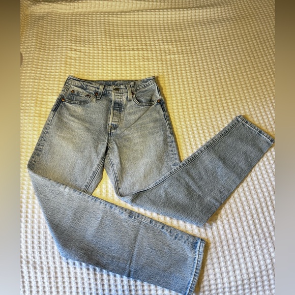 LEVI’S JEANS - Picture 6 of 6